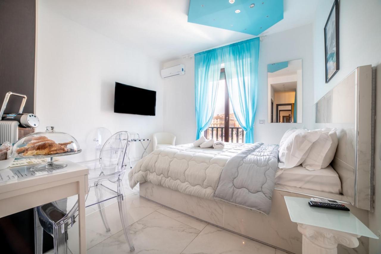 Mayfair Lifestyle Suites By Babylon Stay Nápoles Exterior foto
